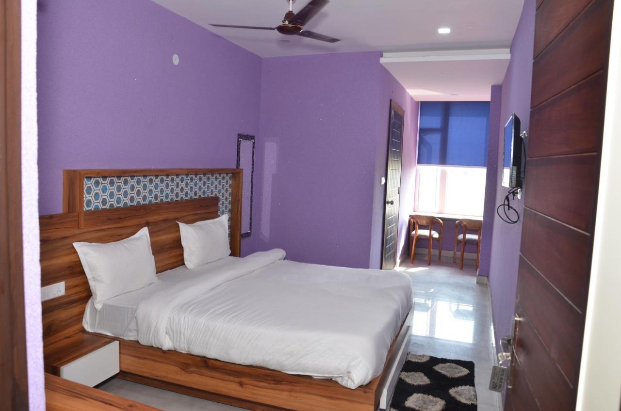 Hotel Blue Bell Raiwala Exterior photo